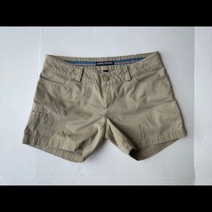 Under Armour Performance Khakis Shorts Size 12